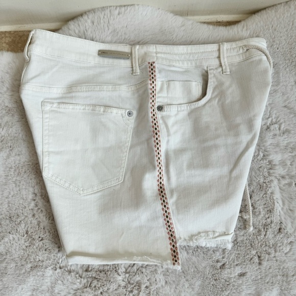 Anthropologie Faustine Embroidered Drawstring Waist Shorts Womens Size 30 White - Picture 6 of 14